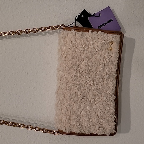 NWT House of Want HOW Wallet Cross-body Shearling - Picture 2 of 9